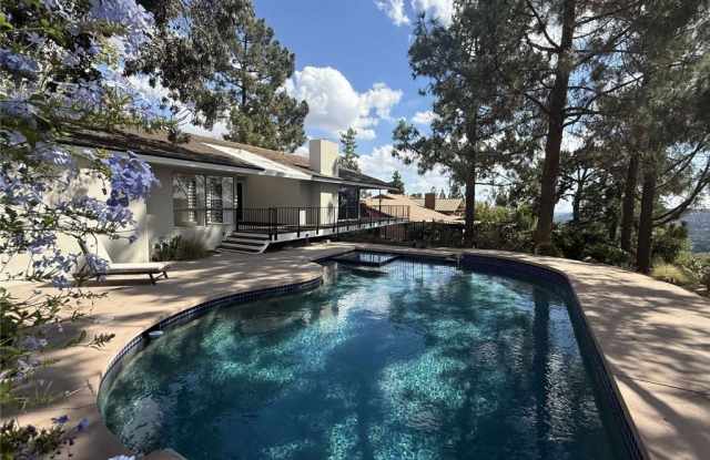 490 Starlight Crest Drive - 490 Starlight Crest Drive, La Cañada Flintridge, CA 91011