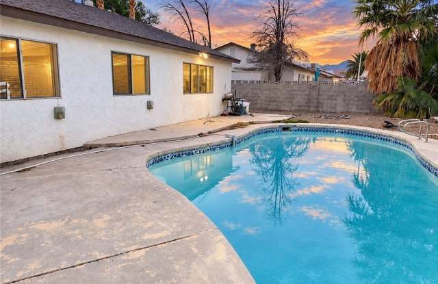 5704 Stallion Avenue Gallery 2
