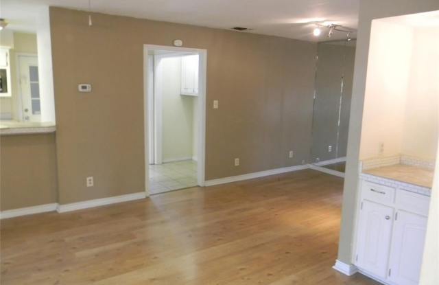 704 Peach Court Gallery 3