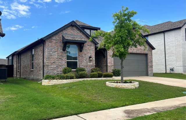 1553 Sugarberry Drive Gallery 2