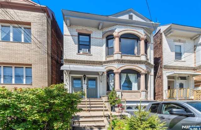415 Gregory Avenue 2 photos photos