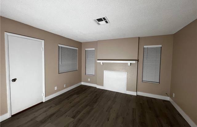4221 Middlesex Avenue - 4221 Middlesex Avenue, Las Vegas, NV 89110