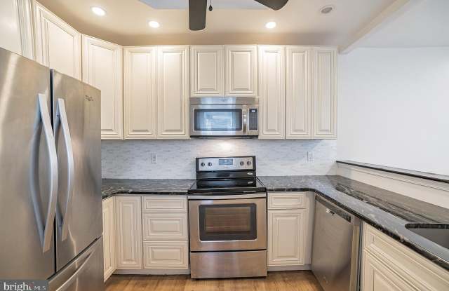 2332 W. Thompson Street photos photos 2332 W. Thompson Street photos photos