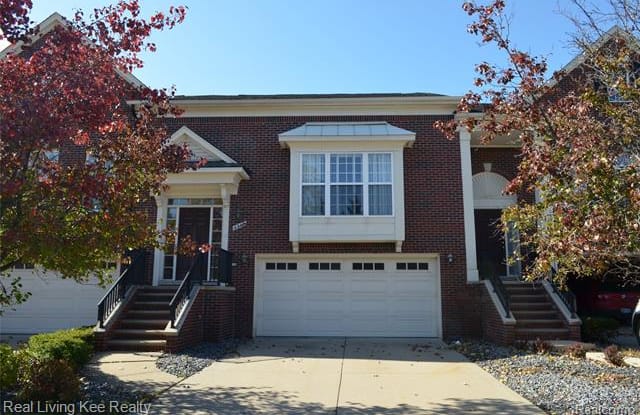 6967 EDGEWATER Drive - 6967 Edgewater Drive, Troy, MI 48085