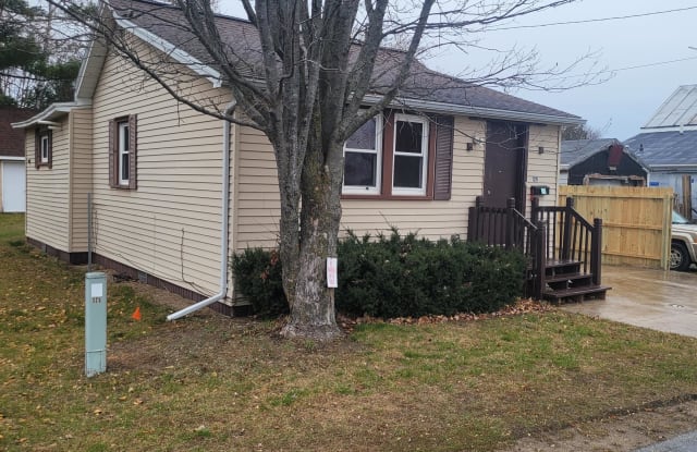 120 Call Avenue - 120 Call Avenue, Oconto, WI 54153 120 Call Avenue - 120 Call Avenue, Oconto, WI 54153