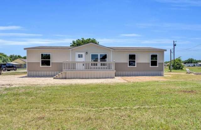5426 Highview Drive - 5426 Highview Drive, Hood County, TX 76048
