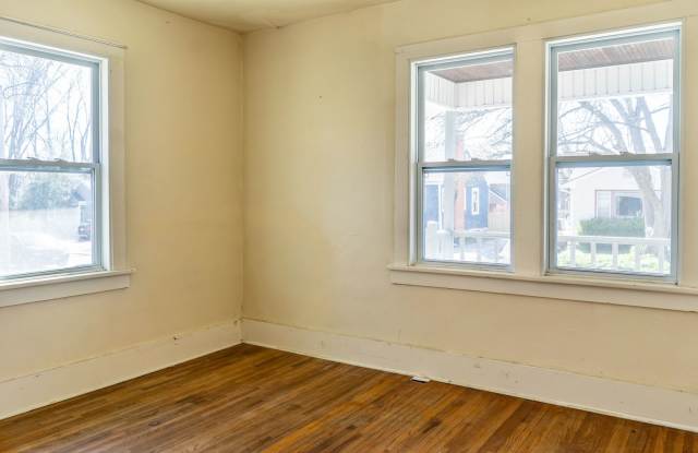 Spacious 2 bedroom 2 bath house photos photos