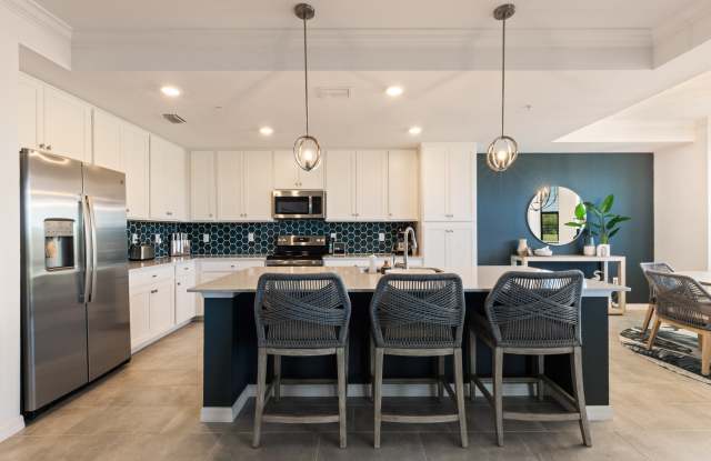 18008 Gawthrop DrUnit 206 Gallery 4