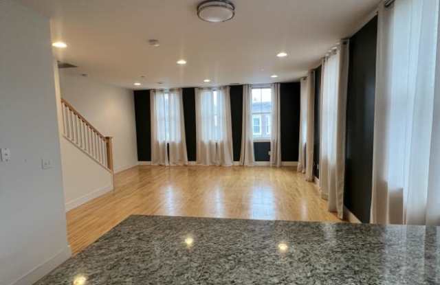 104-106 Second St. photos photos