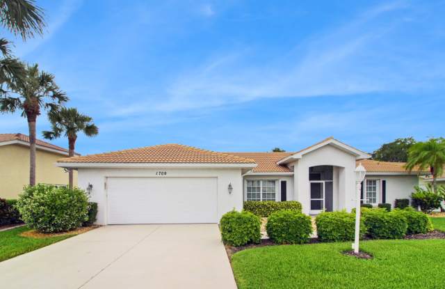 Waterford Annual Pool Home for Rent - 1709 Kilruss Drive, Venice, FL 34292