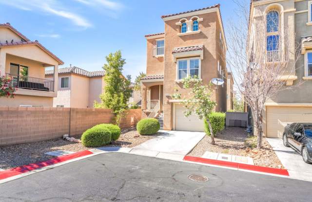 Tri-Level Gem with Modern Upgrades! photos photos Tri-Level Gem with Modern Upgrades! photos photos