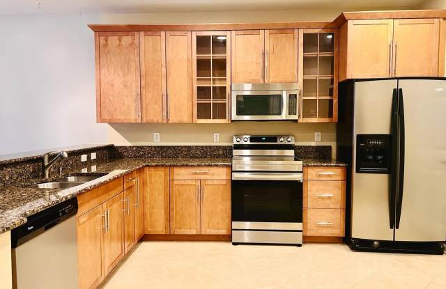 325 NE 2nd Avenue photos photos
