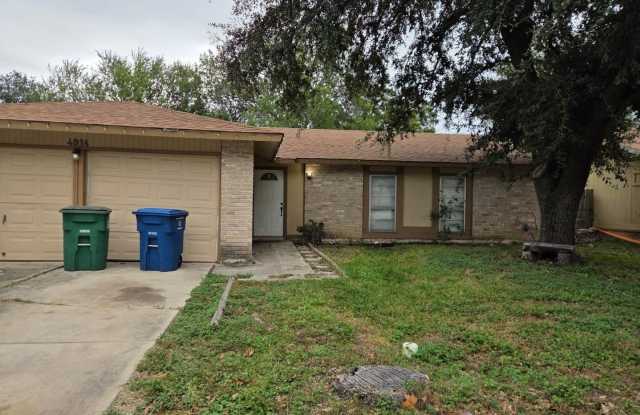 4914 GREY HAWK DR Gallery 1