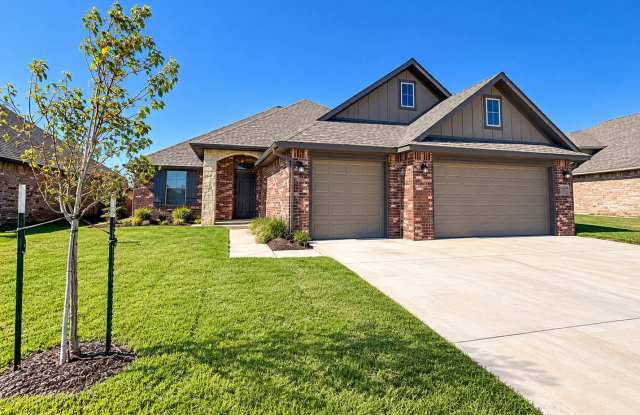Spacious 4-Bedroom Home with 3 Bathrooms & 3-Car Garage in Piedmont, OK! Gallery 1