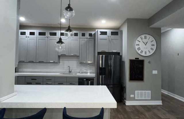 443 East 45th Place photos photos