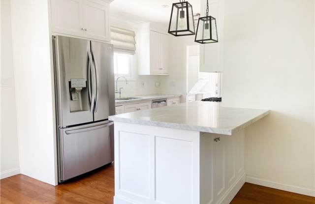5806 Burnet Avenue Gallery 4