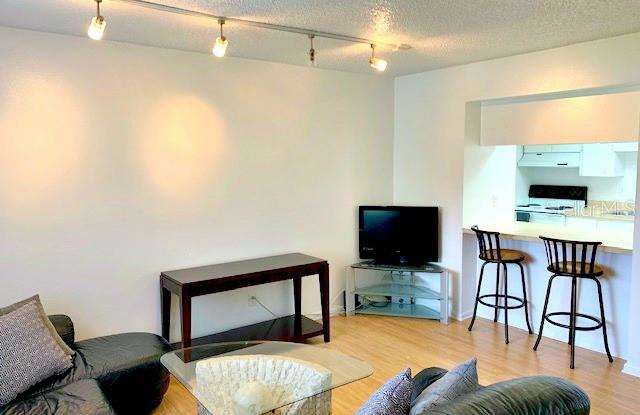 2406 W NORTH A STREET Gallery 4