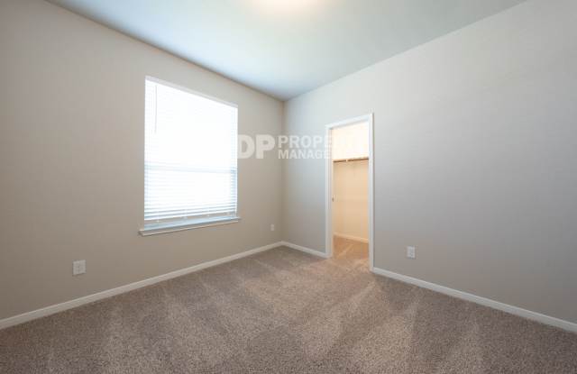 Available now! Spacious 4 Bedroom Home in South Temple – Friars Creek Neighborhood Gallery 3