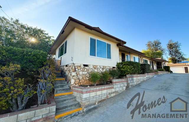Homes Management - 2 Bed, 1.5 Bath Duplex with Views - 840 West 7th Avenue, Escondido, CA 92025