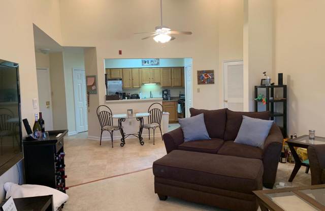 315 EAGLE LANDING CT #F Gallery 3