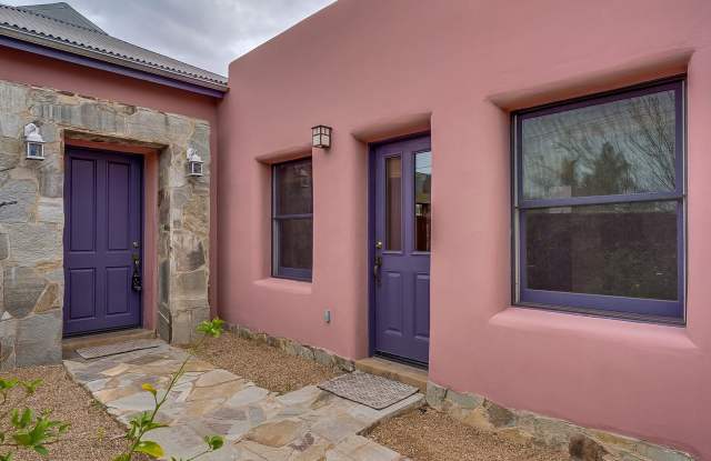 Charming 1-Bedroom Home Near Downtown Tucson Gallery 3