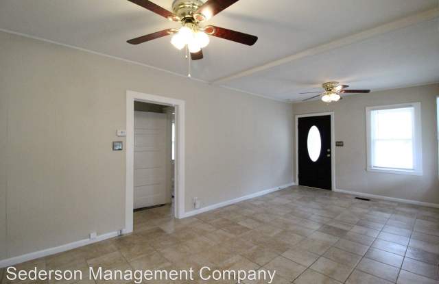 4612 WYOMING Gallery 4