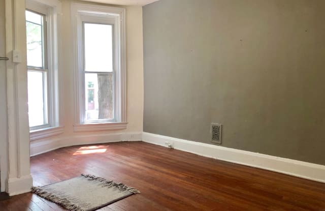 844 W 35th St - 844 West 35th Street, Baltimore, MD 21211