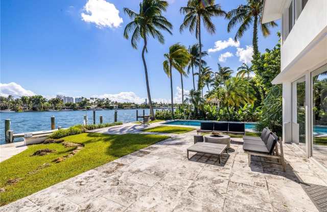 625 E Dilido Dr - 625 East Dilido Drive, Miami Beach, FL 33139