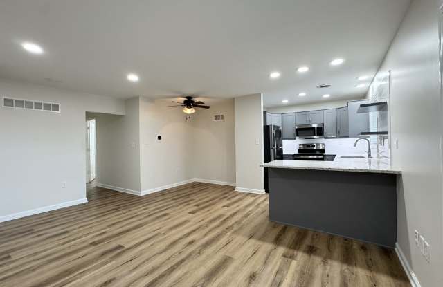 517 Gillis Street photos photos