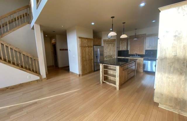 61327 Wild Rapids Drive Gallery 4