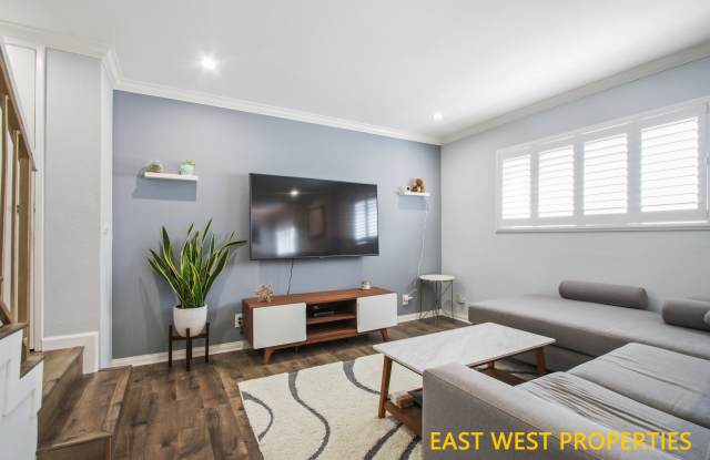 1430 South Point View Street photos photos