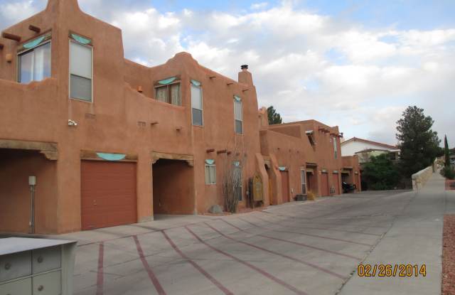 3 Bedroom, 2 Bath Town Home, 1 Car Garage Coming Soon photos photos