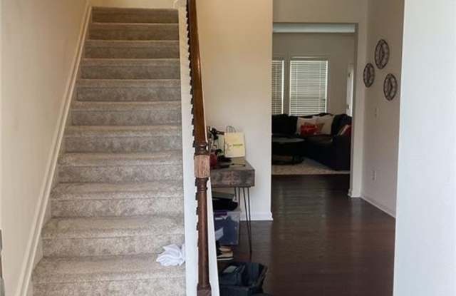 7305 Heritage Oak Court Gallery 2