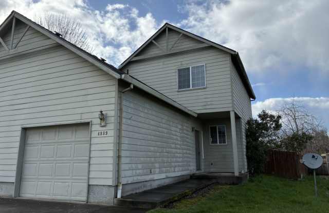 Three Bedroom Duplex photos photos