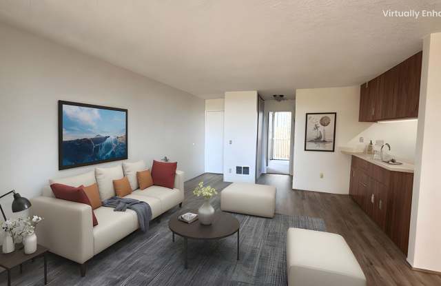 SoCal Serenity Meets Modern Comfort-Lots of Storage! photos photos