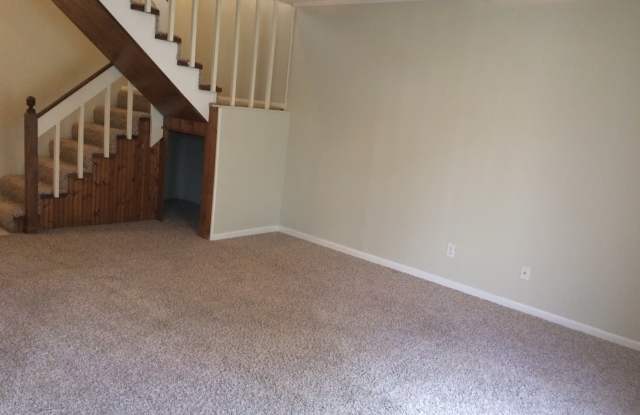 2 Bedroom 1 1/2 bath Gallery 3