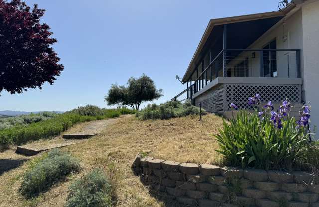 5430 Sunny Ridge Place - 5430 Sunny Ridge Place, Paso Robles, CA 93446