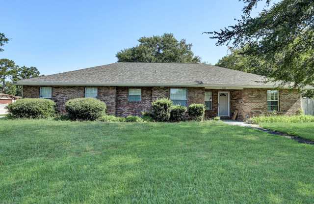 3 bedroom/ 2 bathroom home on the Westside! photos photos
