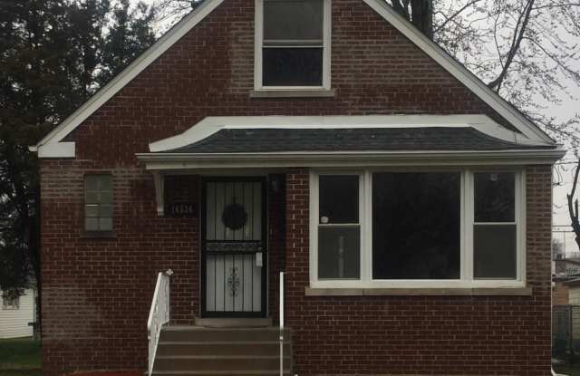 4 Bedroom 2 Bathroom House in Dolton ! A MUST SEE! photos photos