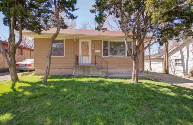 2 bd 2 ba home large back yard Joliet - 103 Stryker Avenue, Joliet, IL 60436