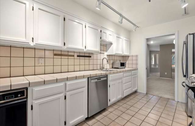 Beautiful 3 bed 2 bath condo near Downtown Palo Alto photos photos