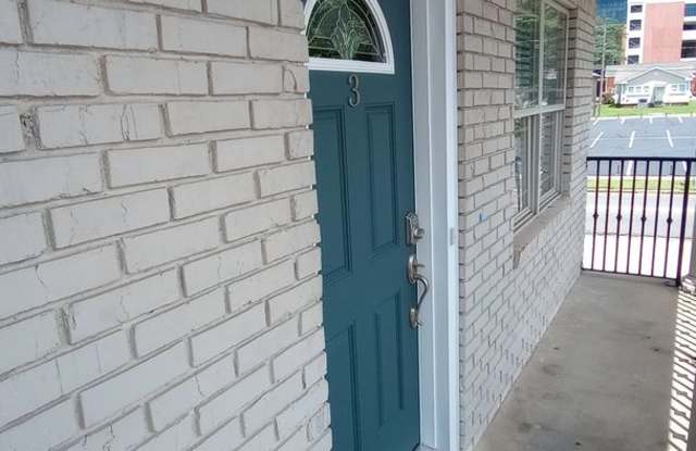 Furnished 1 Bedroom Condo on Campus Gallery 3