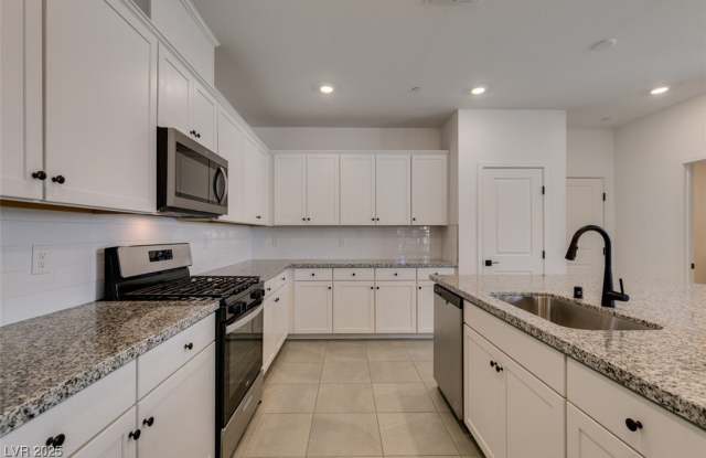 3723 Trancoso Avenue photos photos