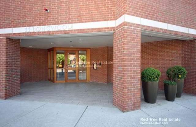 11 Longwood Avenue Gallery 2