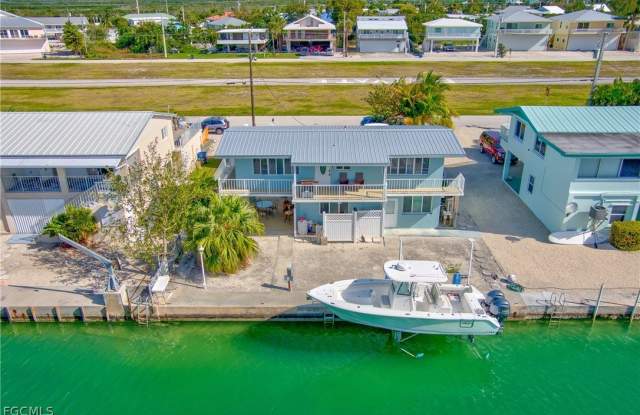 280 Airport Drive S photos photos