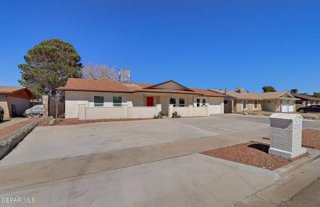 11025 TOM WEISKOPF Drive unit: A photos photos