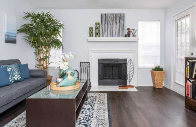 7642 Cameron Rd Gallery 2