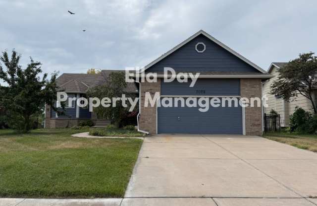3025 Triple Creek Drive Gallery 1
