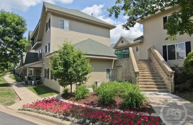 Promenade Oaks photos photos
