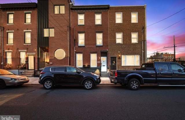 2443 E CUMBERLAND STREET photos photos